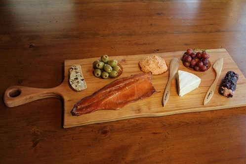 Cherry Wood Charcuterie Boards With Handle (Multiple Sizes) 2 Cherry Wood Charcuterie Boards With Handle (Multiple Sizes) - Image 2