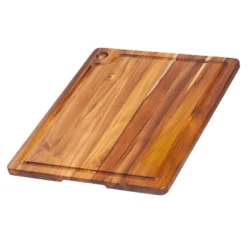 Carving Board With Juice Canal