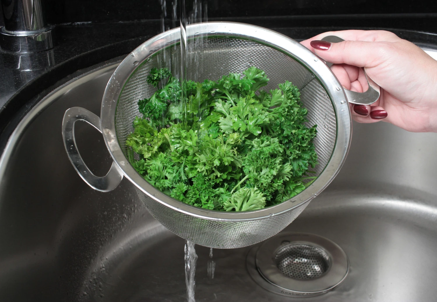 Mesh Basket Strainer 3 Mesh Basket Strainer - Image 3